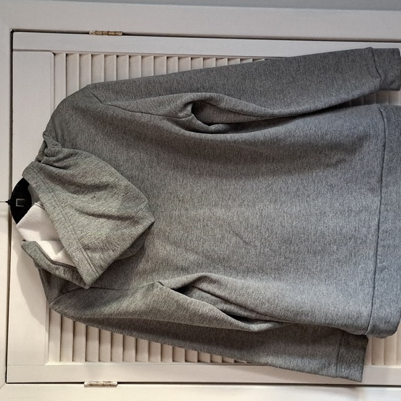 Grey hoodie - Picture 5 of 5